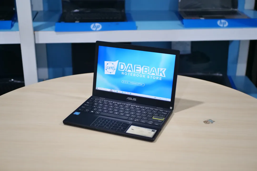 ASUS Asus VivoBook E210 Blue